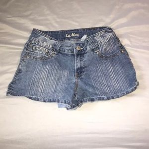 La blues jean shorts shorts
